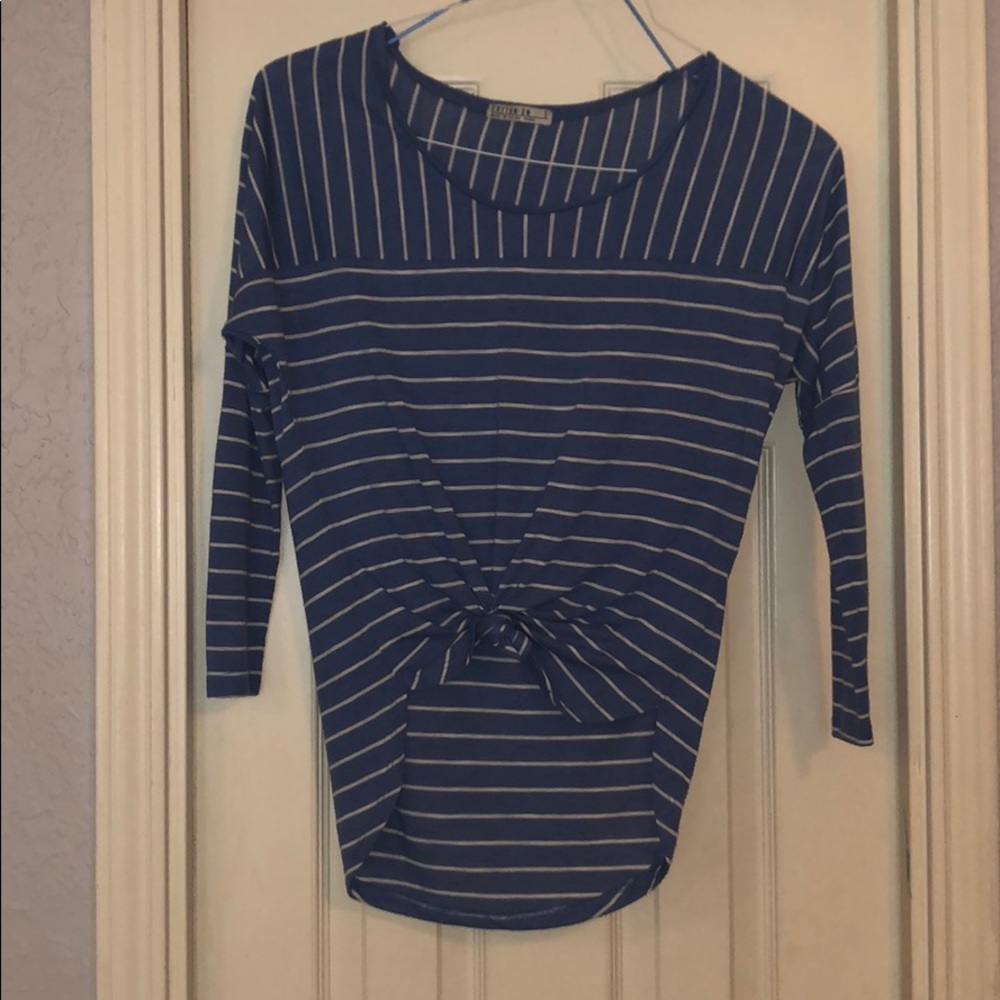 Blue and white stripped quarter sleeve shirt